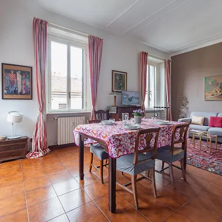 Cozy Apt With Terrace - 500 M Far From Zara M5 Mailand